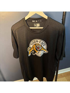 Hamilton Tiger-Cats CFL New Era Sideline Tee Black L Polyester